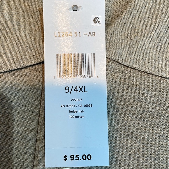 Brand new Lacoste short sleeve polo - Picture 3 of 6